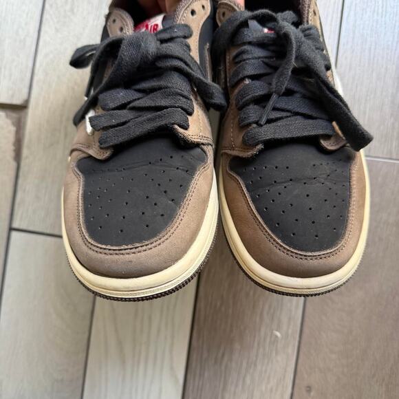 Nike Air Jordan 1 Low Travis Scott Mocha Reverse Swoosh Men’s Size 8.5 main image 7
